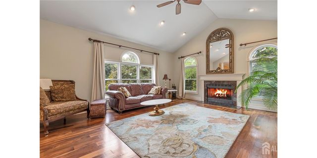 9 woodmere Road, Monroe, NJ 08831