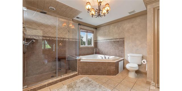 9 woodmere Road, Monroe, NJ 08831