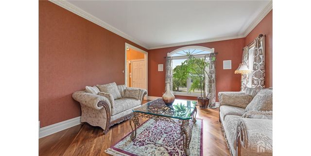 9 woodmere Road, Monroe, NJ 08831