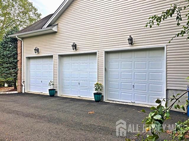 9 woodmere Road, Monroe, NJ 08831