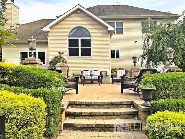 9 woodmere Road, Monroe, NJ 08831
