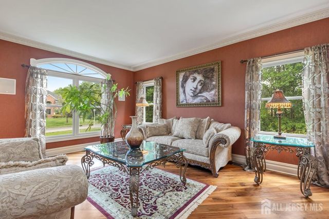 9 woodmere Road, Monroe, NJ 08831