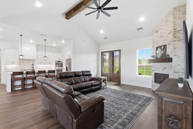 1034 Kingsley Court, Weatherford, TX 76087
