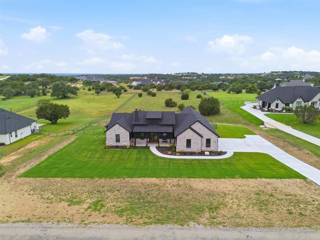 1034 Kingsley Court, Weatherford, TX 76087