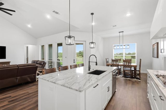 1034 Kingsley Court, Weatherford, TX 76087