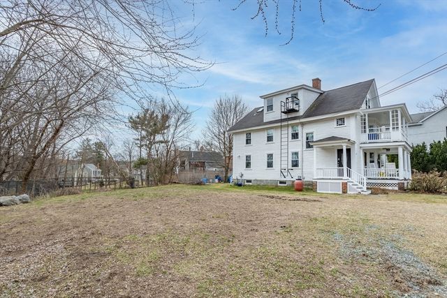6 Littleton Rd 3, Harvard, MA 01451
