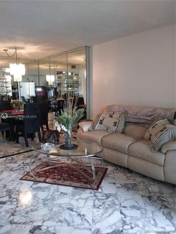 4330 Hillcrest Dr 405, Hollywood, FL 33021