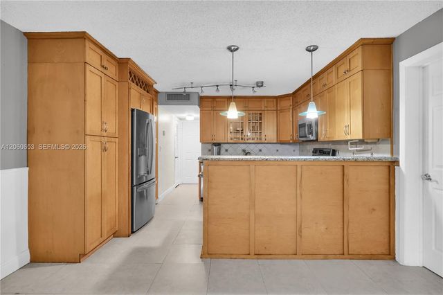 4011 N Meridian Ave 21, Miami Beach, FL 33140