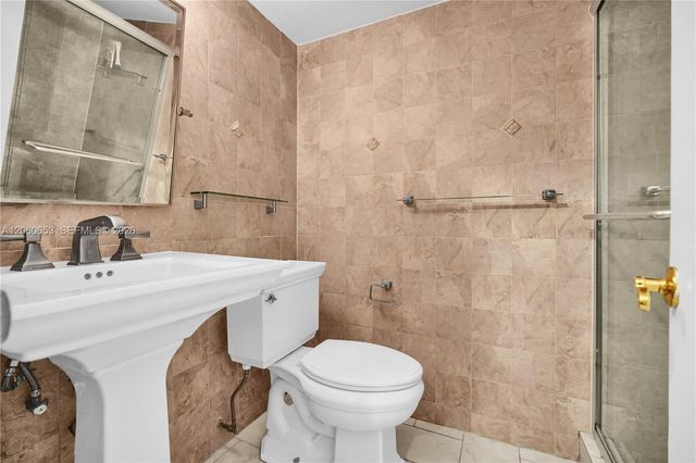 4011 N Meridian Ave 21, Miami Beach, FL 33140