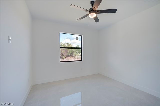 5000 Banning ST, Lehigh Acres, FL 33971