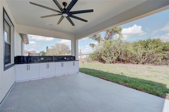 5000 Banning ST, Lehigh Acres, FL 33971