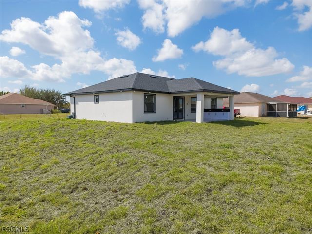 5000 Banning ST, Lehigh Acres, FL 33971