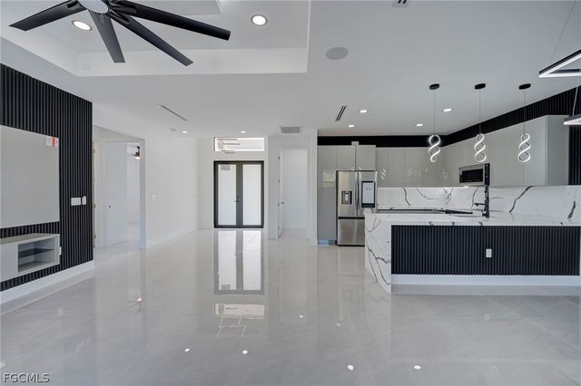 5000 Banning ST, Lehigh Acres, FL 33971