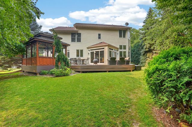 19044 Inndale Drive, Lakeville, MN 55044