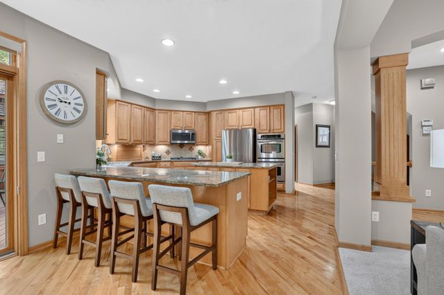 19044 Inndale Drive, Lakeville, MN 55044