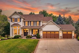 19044 Inndale Drive, Lakeville, MN 55044
