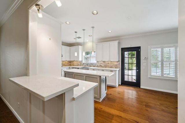 816 Anderson Street, Bellaire, TX 77401