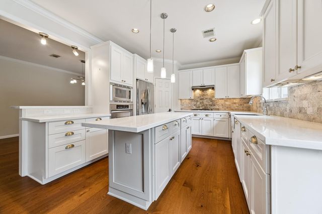 816 Anderson Street, Bellaire, TX 77401