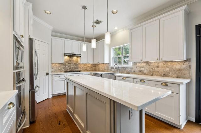 816 Anderson Street, Bellaire, TX 77401