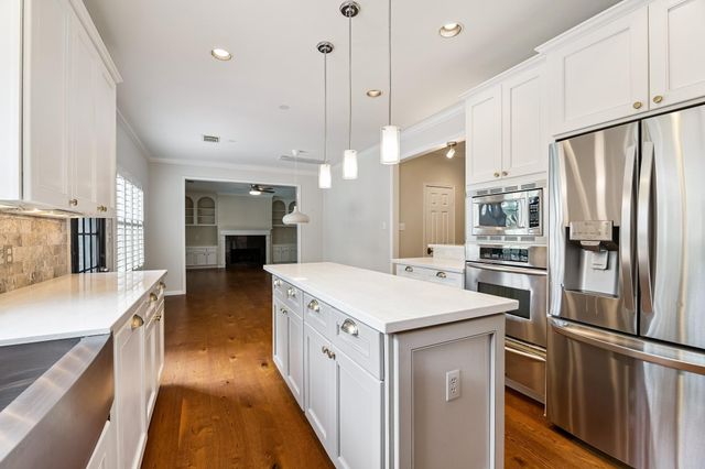 816 Anderson Street, Bellaire, TX 77401