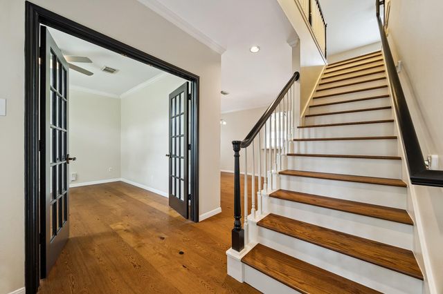 816 Anderson Street, Bellaire, TX 77401