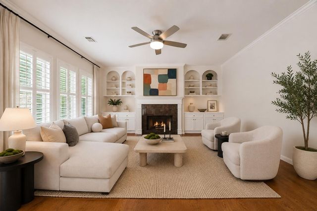816 Anderson Street, Bellaire, TX 77401