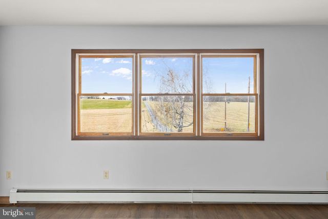 486 SHIPMAN RD, Sunbury, PA 17801