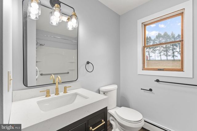 486 SHIPMAN RD, Sunbury, PA 17801