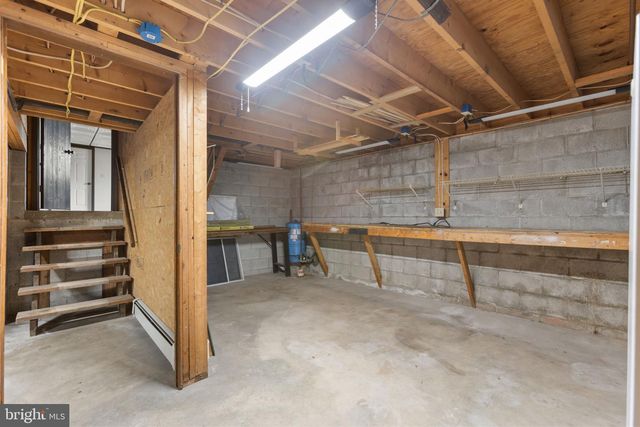 486 SHIPMAN RD, Sunbury, PA 17801