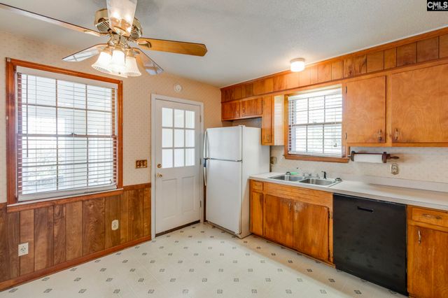 1919 Windsor Drive, Cayce, SC 29033