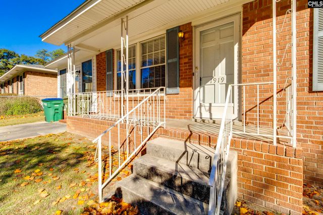 1919 Windsor Drive, Cayce, SC 29033
