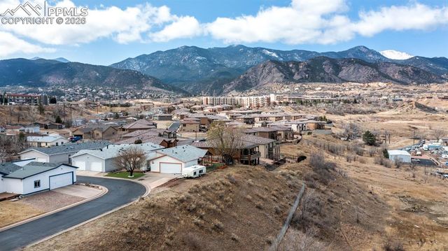 65 Pendelton Circle, Colorado Springs, CO 80914