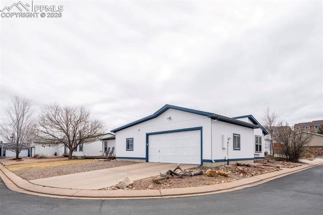 65 Pendelton Circle, Colorado Springs, CO 80914