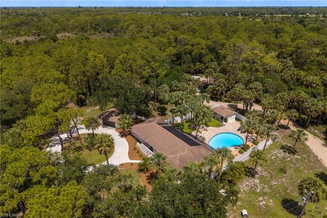 18381 Panther Trail LN, North Fort Myers, FL 33917