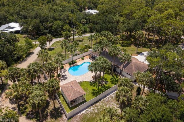 18381 Panther Trail LN, North Fort Myers, FL 33917