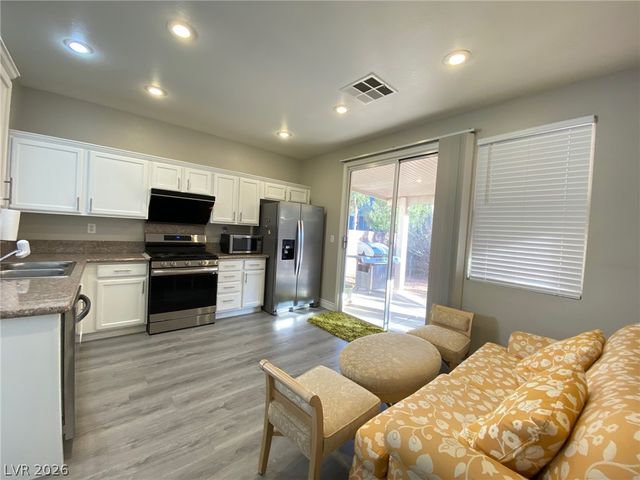 9845 BROOK CANYON Drive, Las Vegas, NV 89147