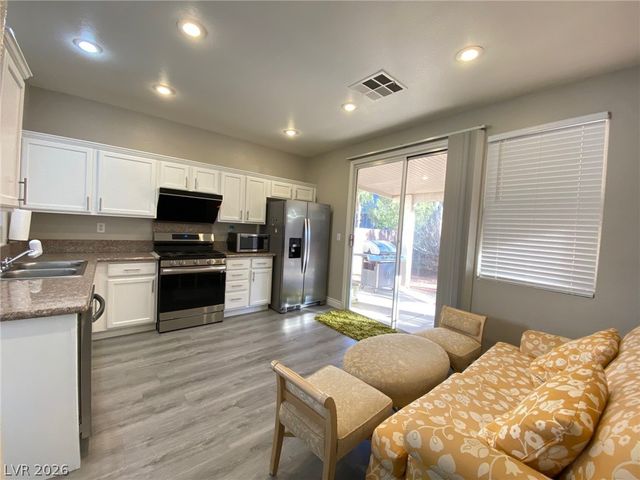 9845 BROOK CANYON Drive, Las Vegas, NV 89147