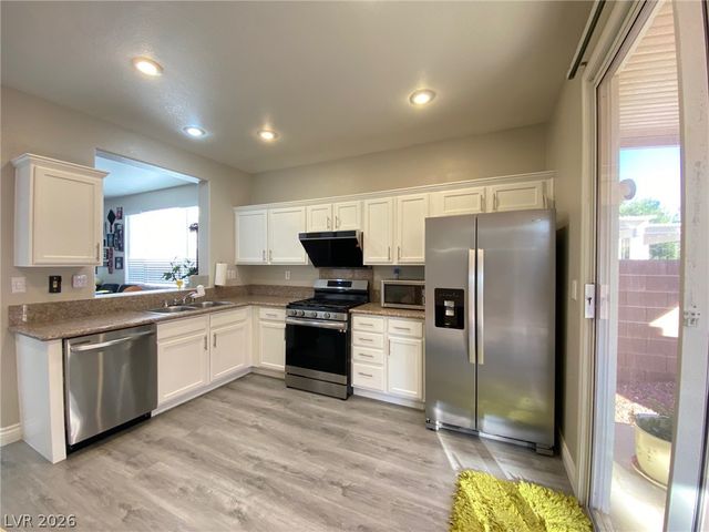 9845 BROOK CANYON Drive, Las Vegas, NV 89147