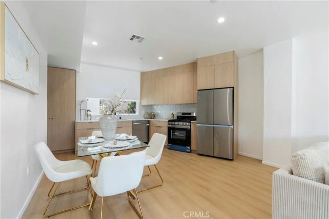 2517 Alsace Avenue, Los Angeles, CA 90016