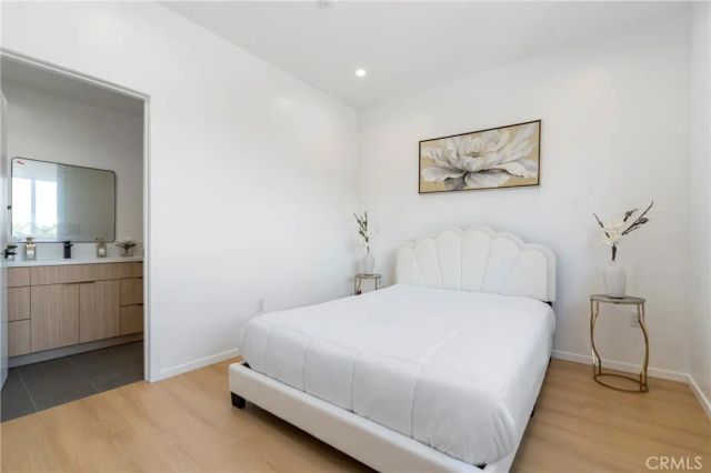 2517 Alsace Avenue, Los Angeles, CA 90016