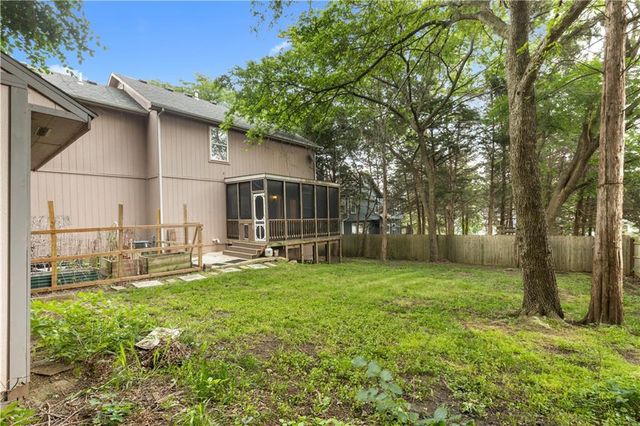 34561 W 85th Terrace, De Soto, KS 66218