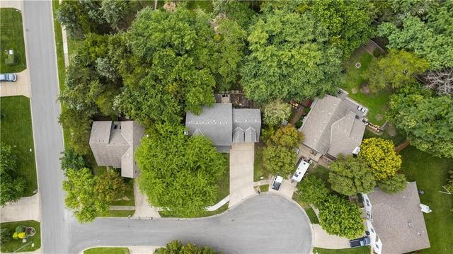 34561 W 85th Terrace, De Soto, KS 66218