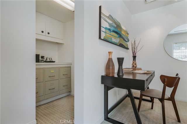 900 Chudleigh Lane, Glendale, CA 91207