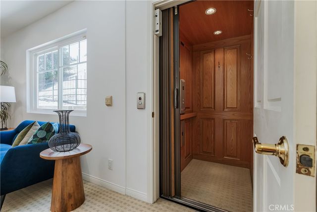 900 Chudleigh Lane, Glendale, CA 91207
