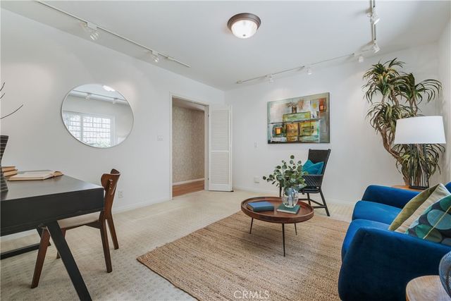 900 Chudleigh Lane, Glendale, CA 91207