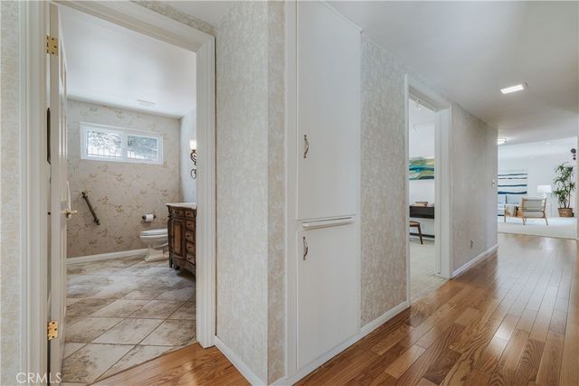 900 Chudleigh Lane, Glendale, CA 91207