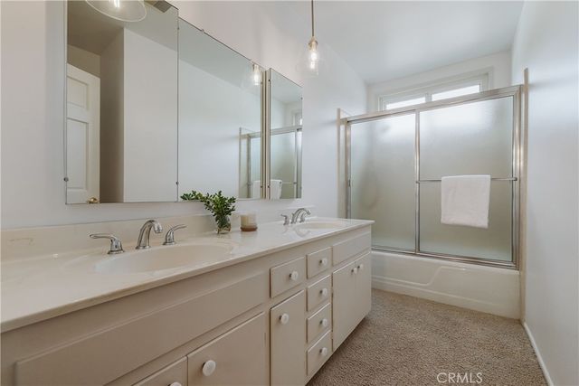 900 Chudleigh Lane, Glendale, CA 91207