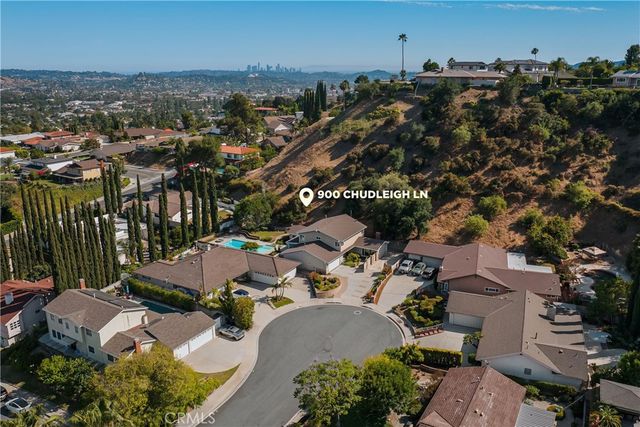 900 Chudleigh Lane, Glendale, CA 91207