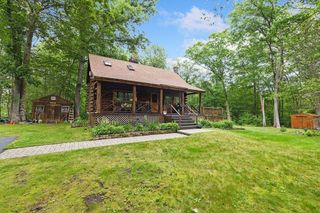 18 Birch Rd, Hamilton, MA 01982