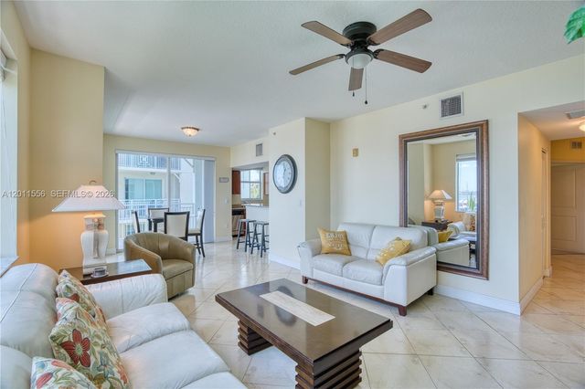 815 NW Flagler Avenue 305, Stuart, FL 34994